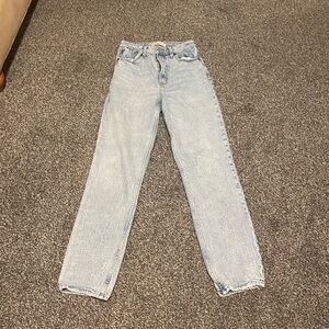 Abercrombie & Fitch Ultra High Rise Curve Love 90s Straight Jean